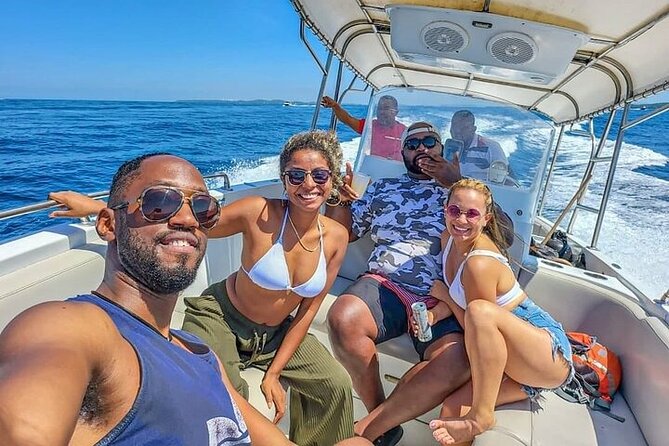 5 Island Tour with Lunch Snorkel in Cartagena Rosario Island - The boat ride: beautiful views, hard seats, and real motion
