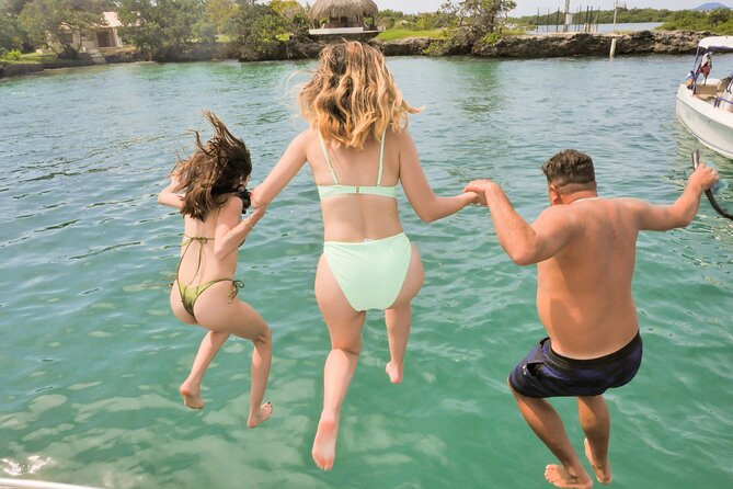 5 Islands VIP Escape : Snorkeling, Private Lunch & Open Bar - Four things to know before you book