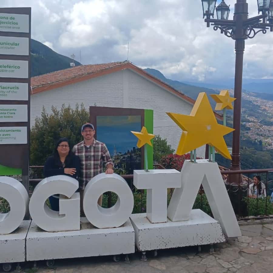 7-hour City Tour of Historic Bogotá with Monserrate - Bolívar Square and the buildings of power
