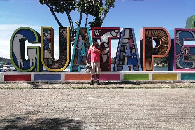 Amazing Private Guatape Tour + Boat Ride + Helicopter & Rock - Is $305.99 per person fair?