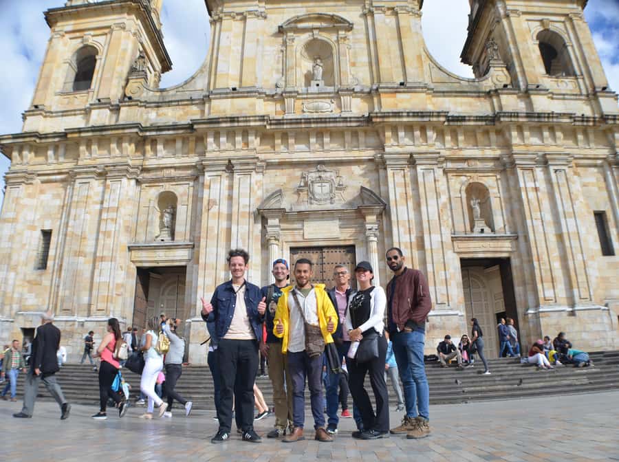 Bogotá: 3-Hour Private Tour of La Candelaria - Santander Square and the change to modern Bogotá