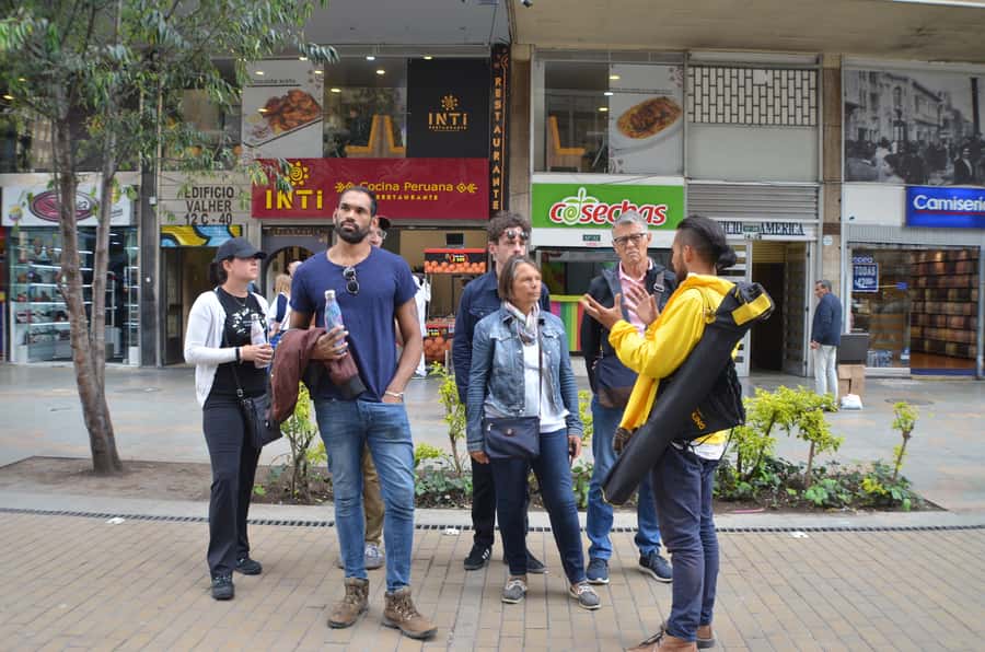 Bogotá: 3-Hour Private Tour of La Candelaria - Three hours, walking, and private transportation