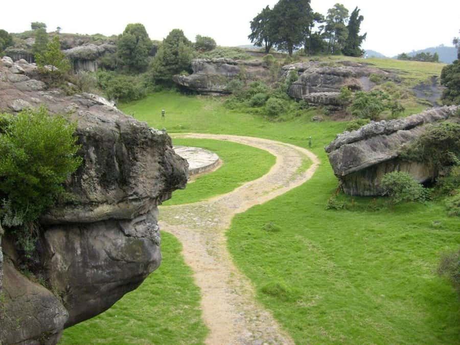 BOGOTA: Ancestral Exploration, Tour Facatativá, Piedras del Tunjo and Zipacón - Zipacón, a quiet finish among old streets