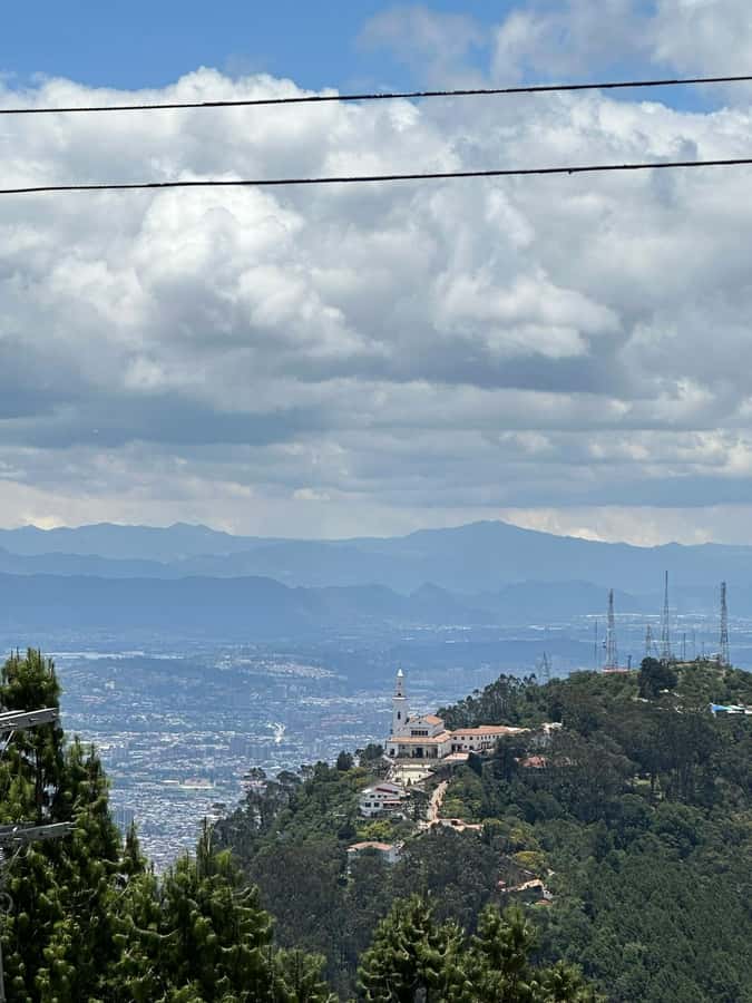 Bogotá: City tour Monserrate, emerald and gold museum & more - The Gold Museum and the Muisca raft