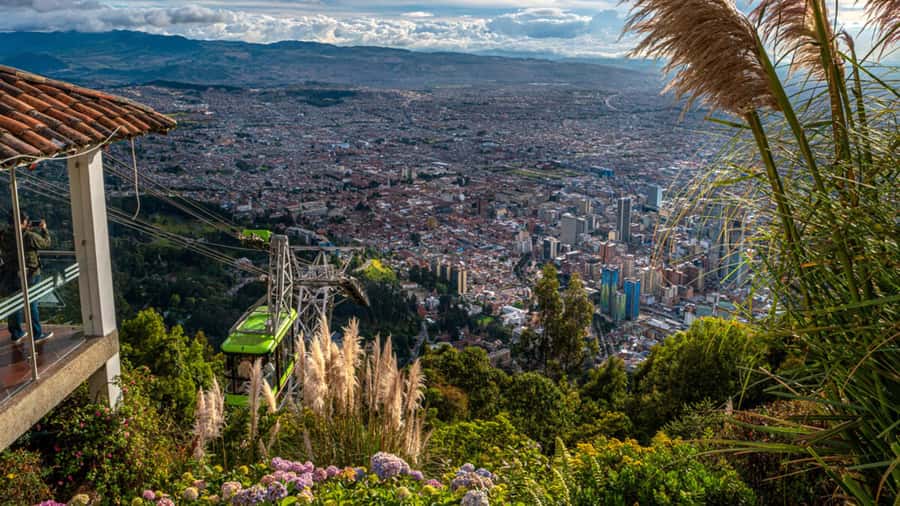 Bogotá: City tour Monserrate, emerald and gold museum & more - What the $85 price includes