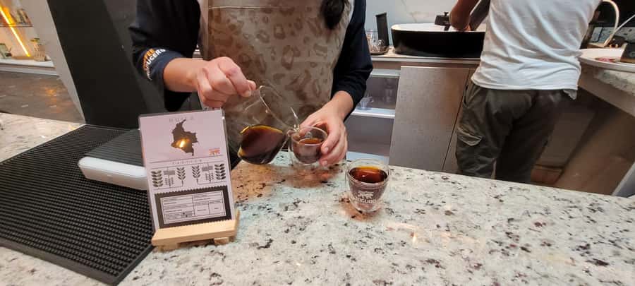 Bogota: Coffee Tour, Filtration and Espresso Experience - Finding the Jaguar blue house near Chorro de Quevedo