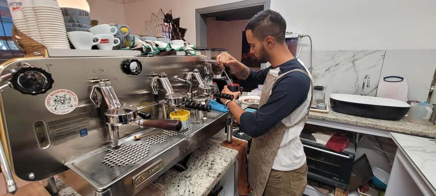 Bogota: Coffee Tour, Filtration and Espresso Experience - Aroma, flavor, and the fun of comparison