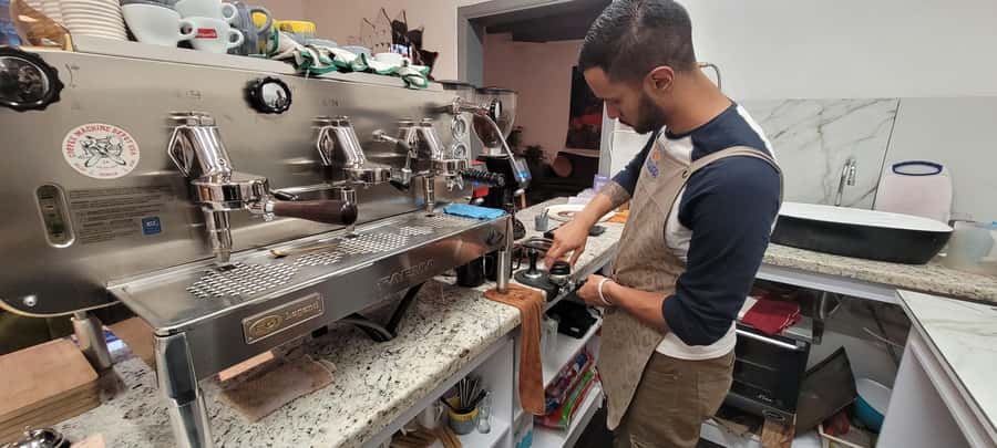 Bogota: Coffee Tour, Filtration and Espresso Experience - The first lesson: how filtration changes coffee