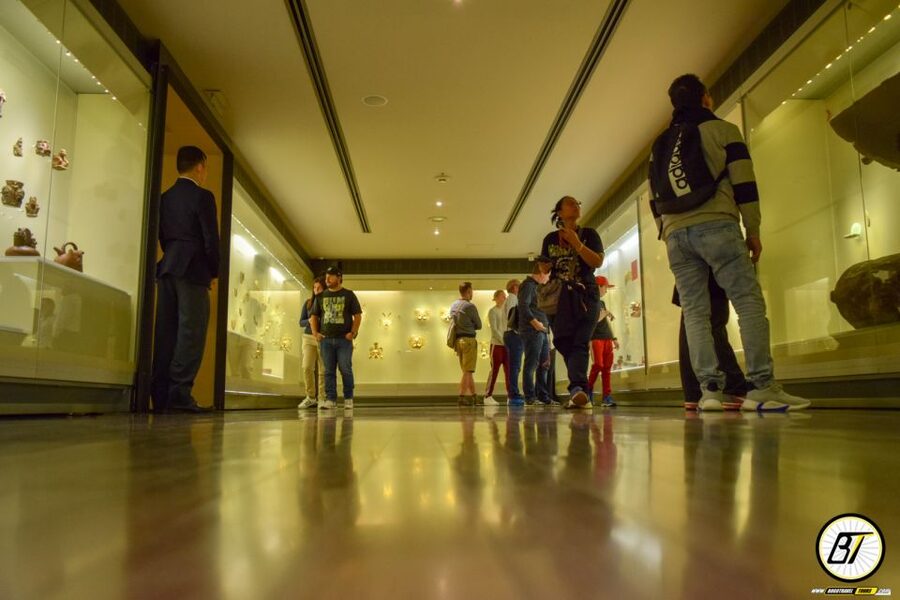 Bogota: Downtown City and Monserrate Hill Private Tour - Reaching Monserrate at 3,150 meters