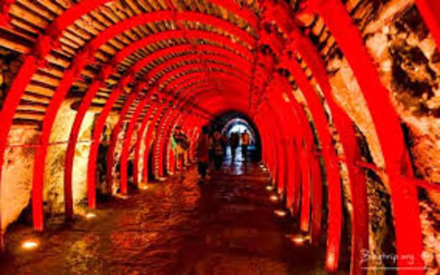 BOGOTA: From the Clouds to the Earth, Tour to Monserrate and the Salt Cathedral - Who will get the most from this tour
