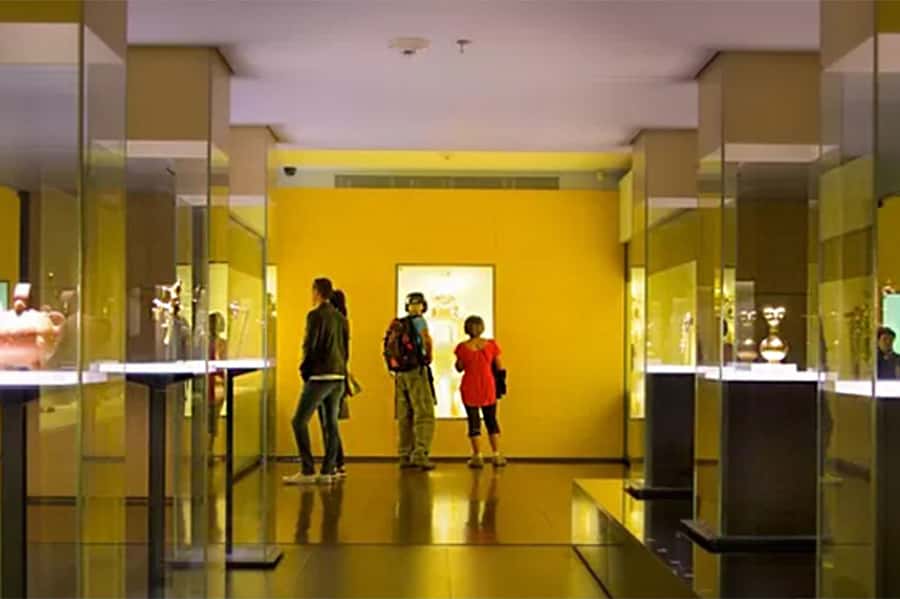 Bogota: Gold Museum and Monserrate Private Half-Day Tour - Gold Museum and Monserrate in one compact outing