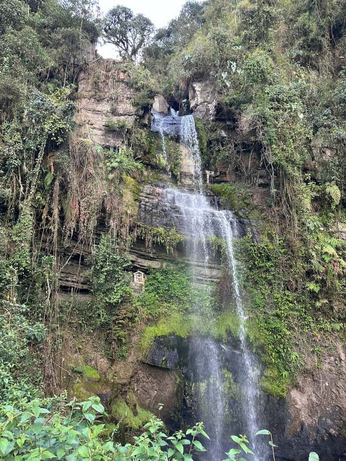 Bogota: Hike to La Chorrera Waterfall, El Chiflón and Guadalupe Hill - The climb to La Chorrera, Colombia’s highest waterfall