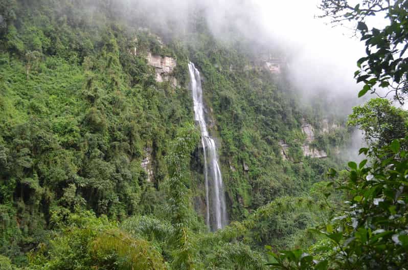 Bogota: Hike to La Chorrera Waterfall, El Chiflón and Guadalupe Hill - Who will enjoy this day most