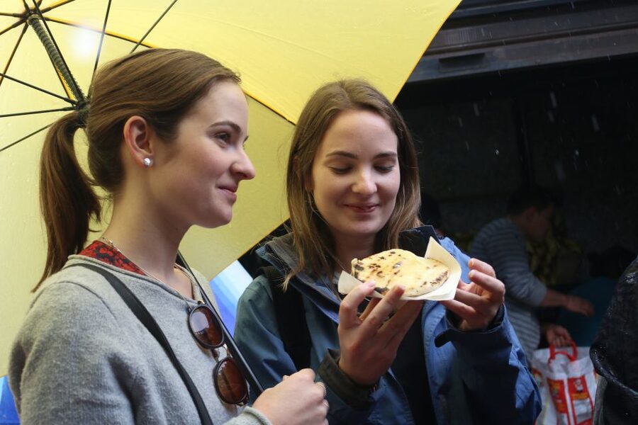 Bogotá: La Candelaria Food Tour with Tastings - Sweets with a Colombian accent