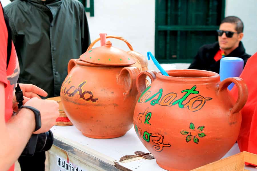 Bogota: La Candelaria Highlights Walking Tour - Starting at Café Pasaje and Plazoleta del Rosario