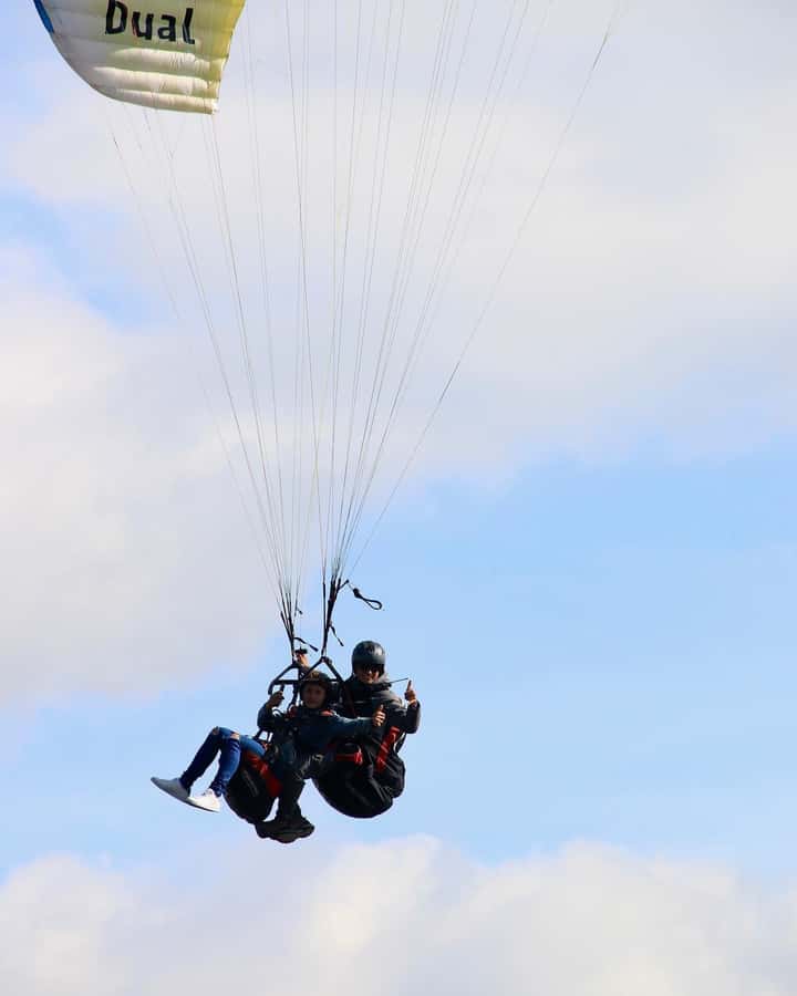 Bogota: Paragliding activity in La Calera with transfers - Weather, age, and comfort limits
