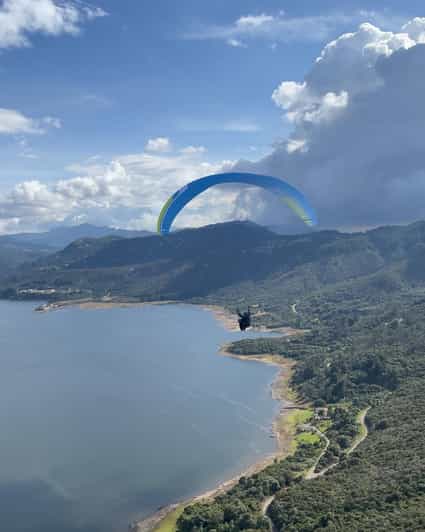 Bogota: Paragliding activity in La Calera with transfers - How the service feels