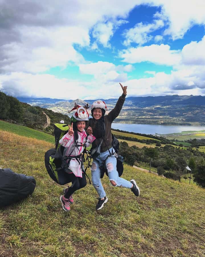Bogota: Paragliding Flight Ticket in Guatavita - Taking flight above Guatavita