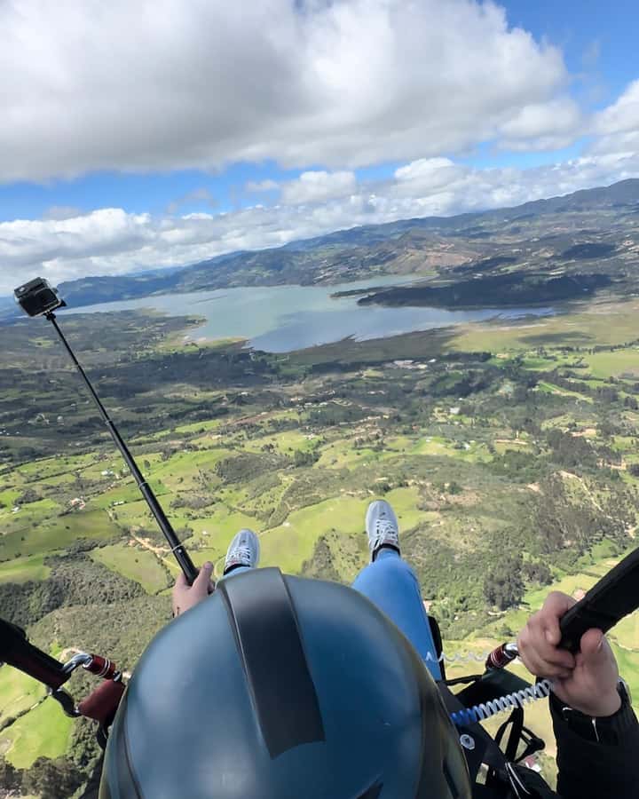 Bogota: Paragliding Flight Ticket in Guatavita - Safety, comfort, and the pilot’s role