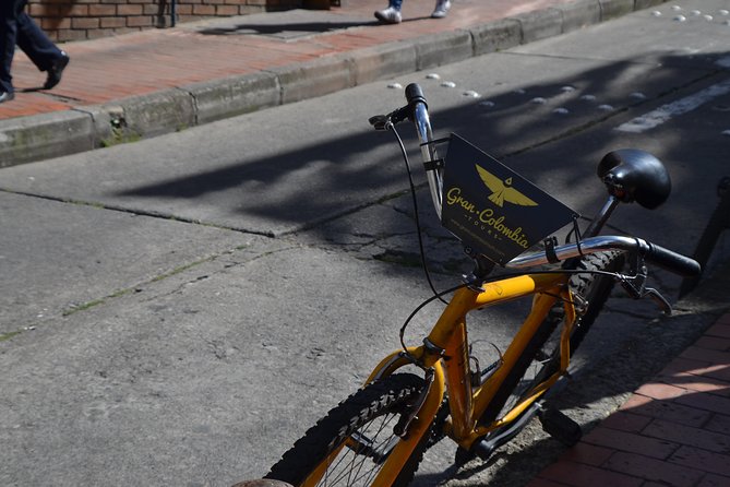 Bogotá Private Bike Tour with Transportation - National Park, fruit, and a needed pause