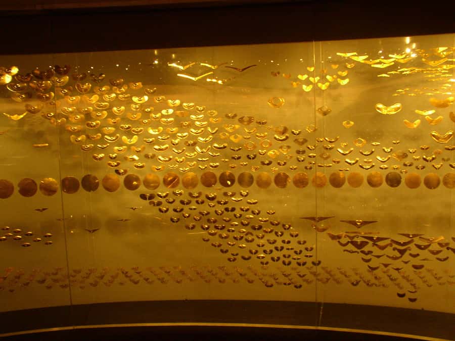 Bogotá: Private Candelaria Walking Tour and Gold Museum - Five useful things to know before you go