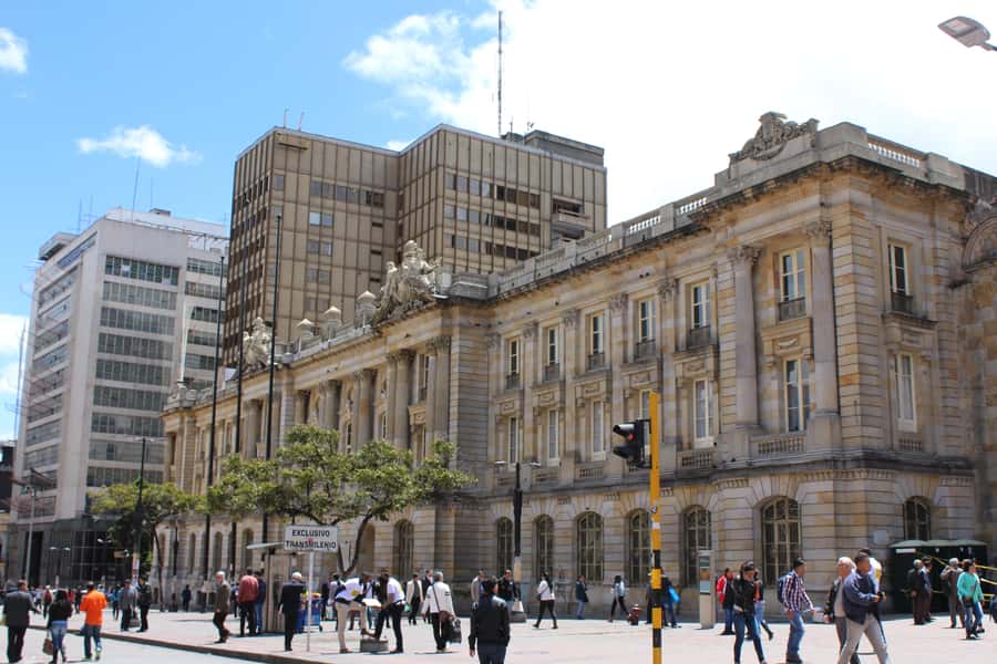 Bogotá: Private Candelaria Walking Tour and Gold Museum - Who will get the most from this tour