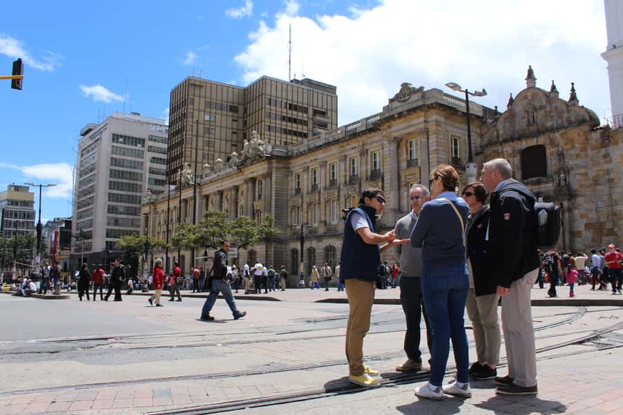 Bogotá: Private Candelaria Walking Tour and Gold Museum - Starting at the Gold Museum