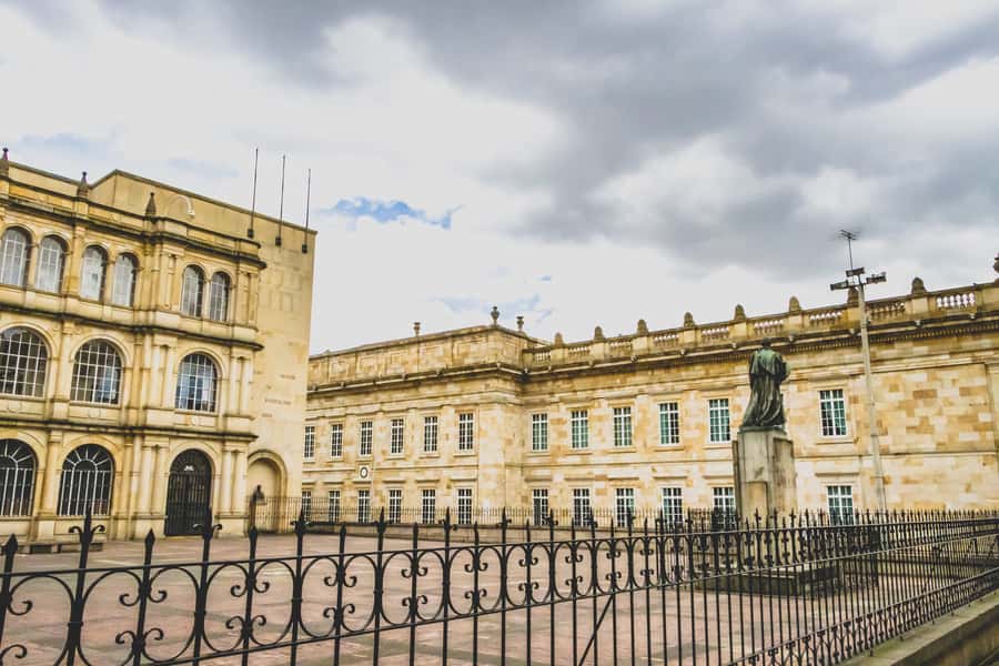 Bogotá: Private Candelaria Walking Tour with Gold Museum - Walking Into La Candelaria’s Old Streets