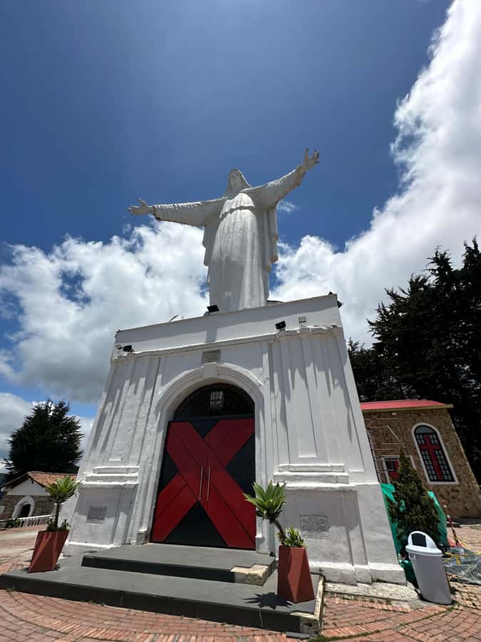 Bogota: Private Tour to Monserrate and Guadalupe - Key points to know before booking