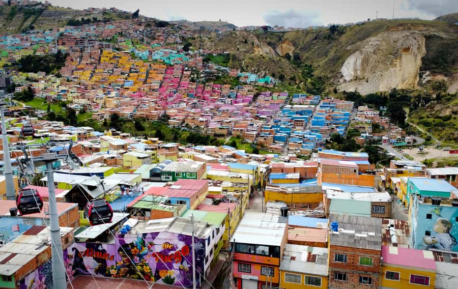 Bogotá´s Barrios: El Paraíso Favela Tour with Cable Car - Meeting John and other local community leaders
