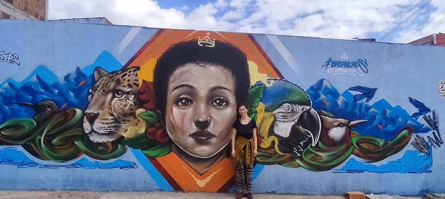 Bogotá´s Barrios: El Paraíso Favela Tour with Cable Car - Returning by cable car, and sometimes by local transport