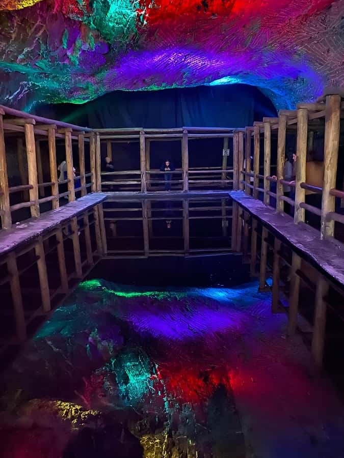 Bogotá: Salt Cathedral & Lake Guatavitá Tour with Lunch - What $180 per person really includes