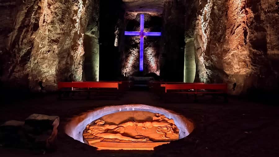 Bogota: Salt Cathedral of Zipaquira Private daily Trip - Entering the mine and choosing your cathedral visit