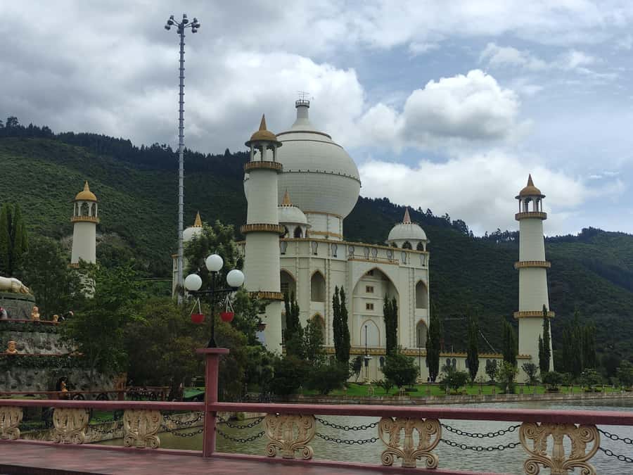 BOGOTA: Tour of Jaime Duque Park, Zoo, and Aerospace Museum - Why Jaime Duque Park Makes an Oddly Good Day Trip