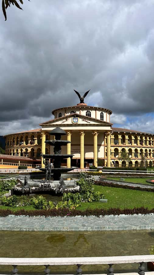 BOGOTA: Tour of Jaime Duque Park, Zoo, and Aerospace Museum - Leaving Bogotá for Cundinamarca