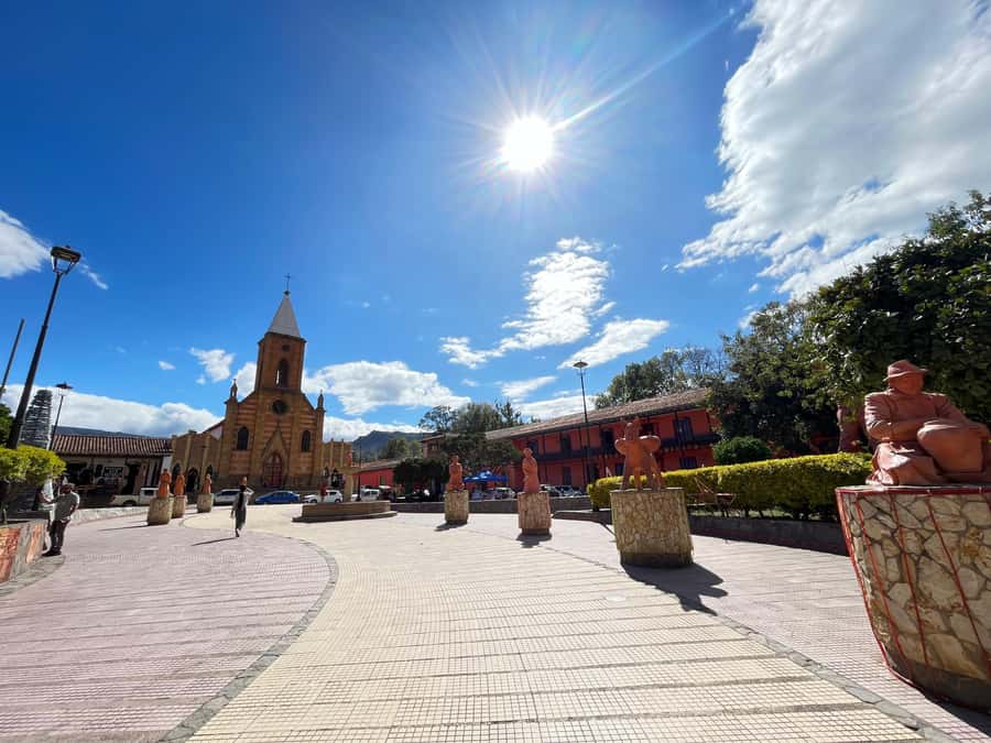 BOGOTA: Tour of Villa de Leyva, Ráquira, Pozos Azules, and Puente de Boyacá - Key points to know before booking