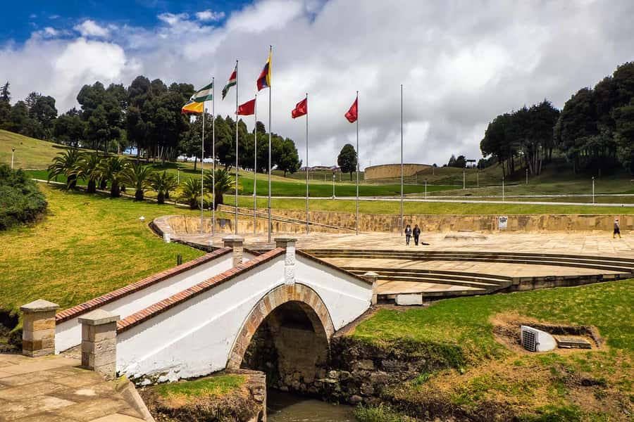 Bogotá: Villa de Leyva Full-Day Tour with Meals - Sisga Dam: A Scenic First Break