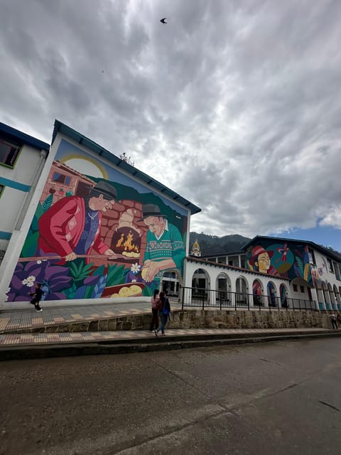 Bogotá: Visit Colombia's Highest Waterfalls & Guadalupe Hill - What the high praise means in practice
