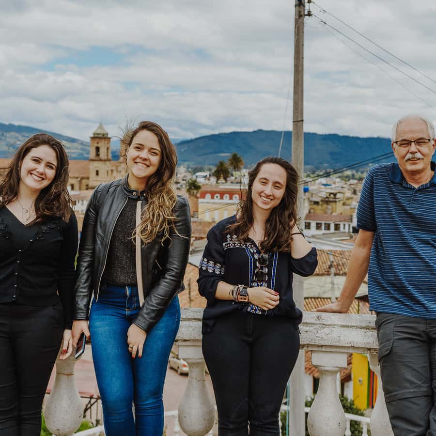 Bogota: Zipaquirá Salt Cathedral and Lake Guatavita Day Tour - The first drive through Bogotá’s highlands