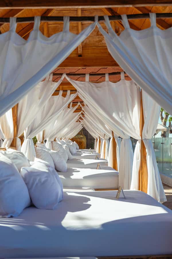 BORA BORA AREA CLUB - Who will enjoy Bora Bora most?