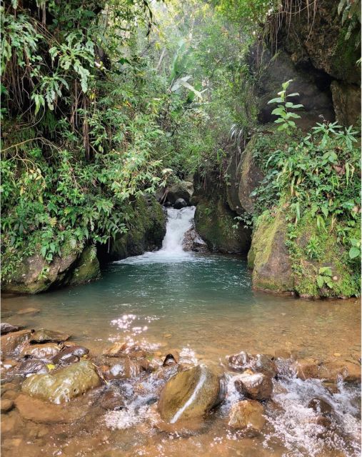 Cali: Cali River Waterfall and Great River Pools Tour - Crossing the river without ruining your shoes