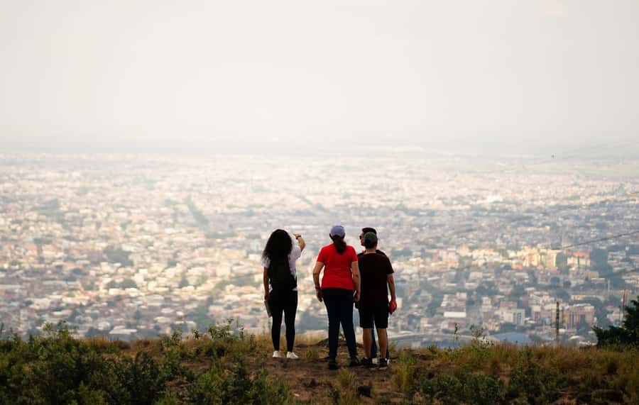 Cali: City Tour - Transport saves time, but the route stays brisk
