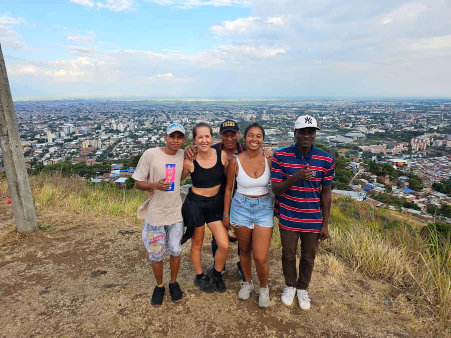 Cali: Comuna 20 Siloé Street Art Tour - Starting at Terminal Cañaveralejo at 3 p.m.