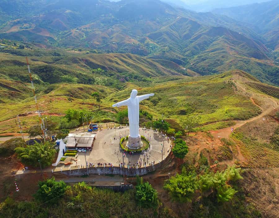 Cali: Cristo Rey, Tertulia Museum & Downtown Cali City Tour - Guides, language, and the private format