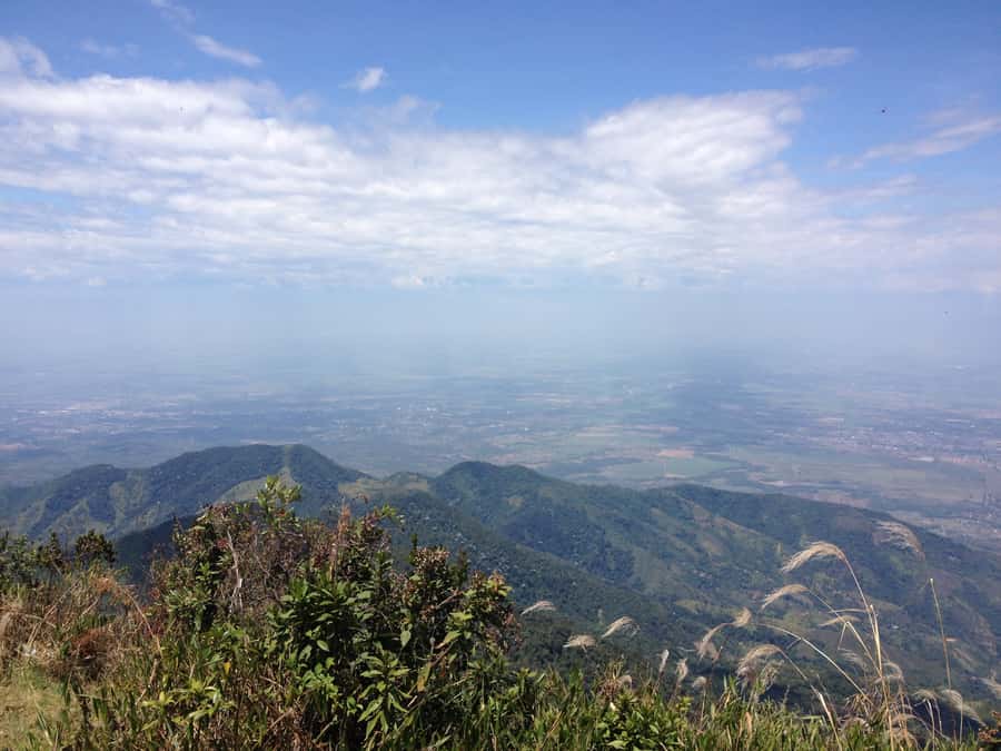 Cali: Pico de Loro Trekking Adventure - Farallones de Cali - The ascent tests your legs and your pacing