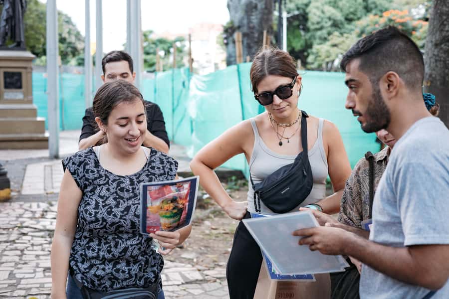 Cali: Street Food Tour - Pace, group feel, and guide quality