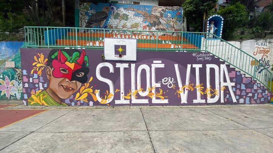 Cali: Walking Tour of the 11 Neighborhoods of Commune 20 - Why Commune 20 Makes a Strong Cali Excursion