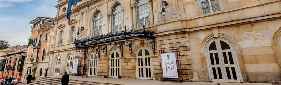 Candelaria Unveiled: Cool-tural Heritage Walking Tour - The Gabriel García Márquez Cultural Center