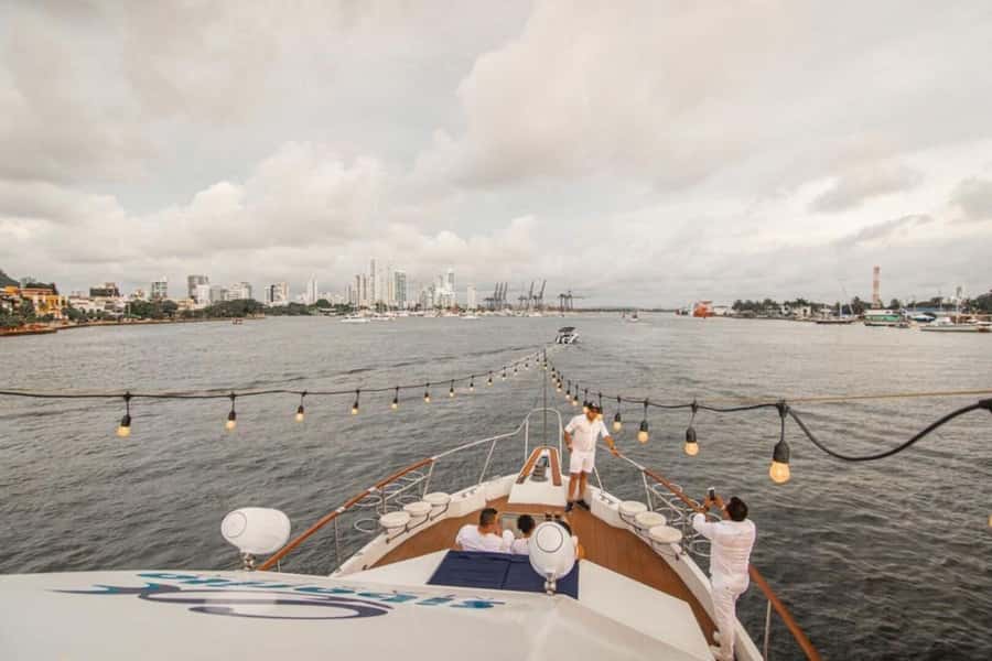Cartagena: 4-course Culinary Experience aboard a catamaran - Key points to know before booking