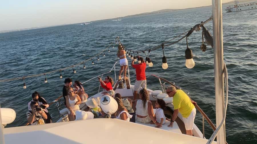 Cartagena: 4-course Culinary Experience aboard a catamaran - Boarding at Muelle de la Bodeguita, Gate 4